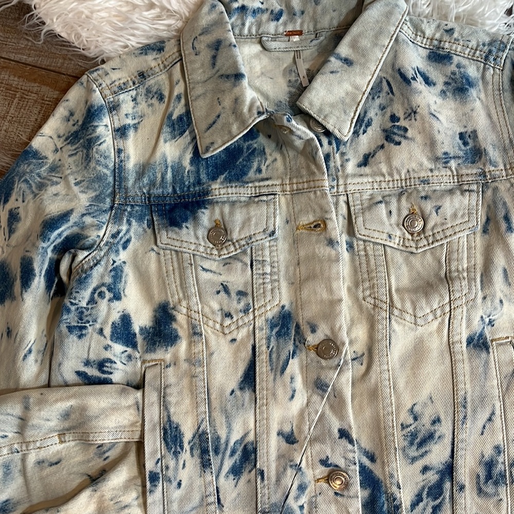 🥳HP🥳 Free People Rumors Denim Jacket Jones Tie Dye Blue - Picture 6 of 11